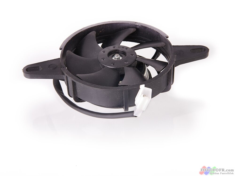 P��davn� ventil�tor na chladi� VVMX RACING